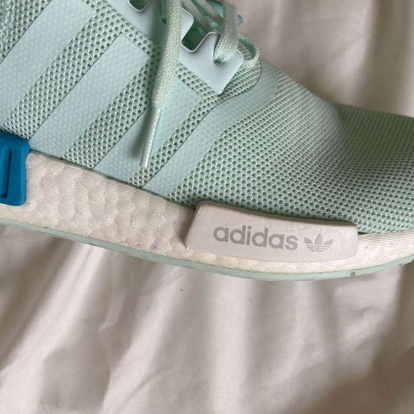 adidas Originals unisex-child Nmd_r1's Running Shoe Size 6 / Women 7 / Men 6 - Picture 3 of 8